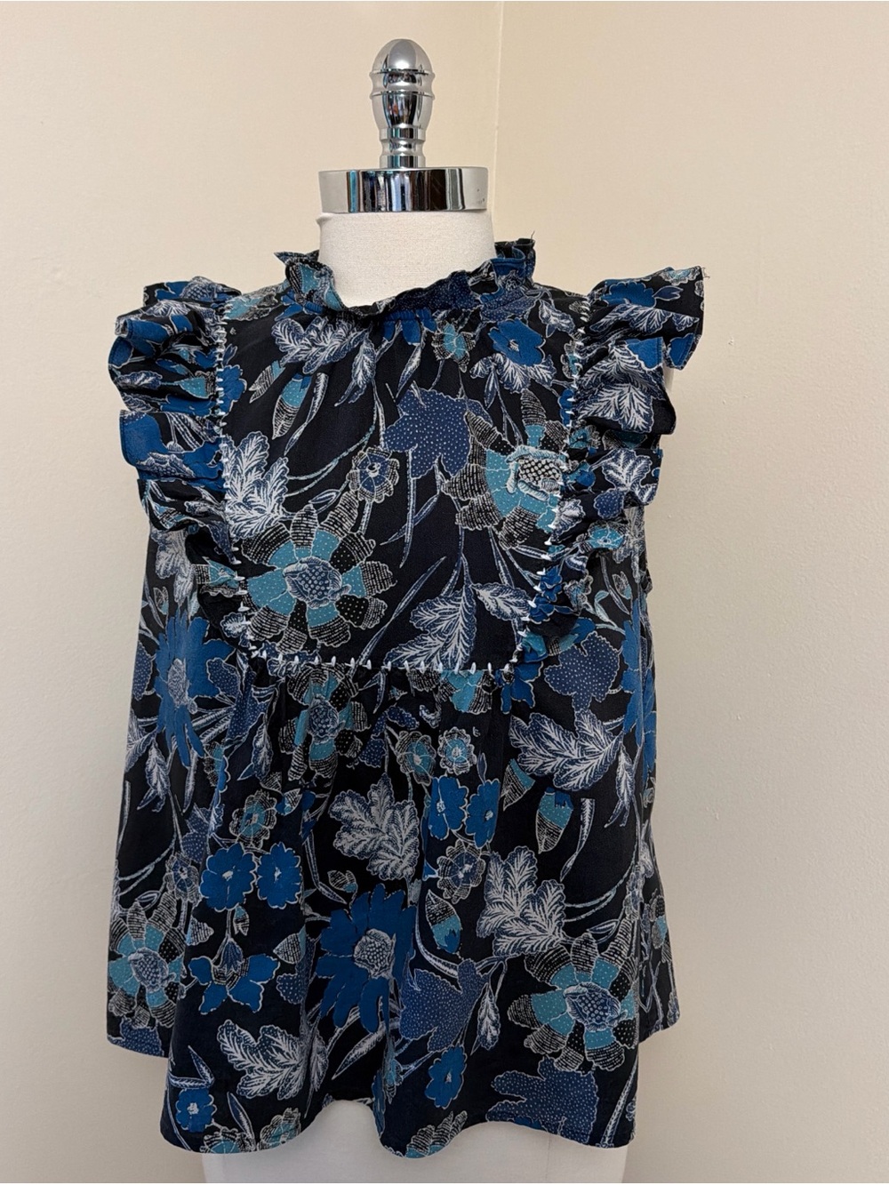 Ulla Johnson Blue and Black Floral Batik Ruffle Top M *mended